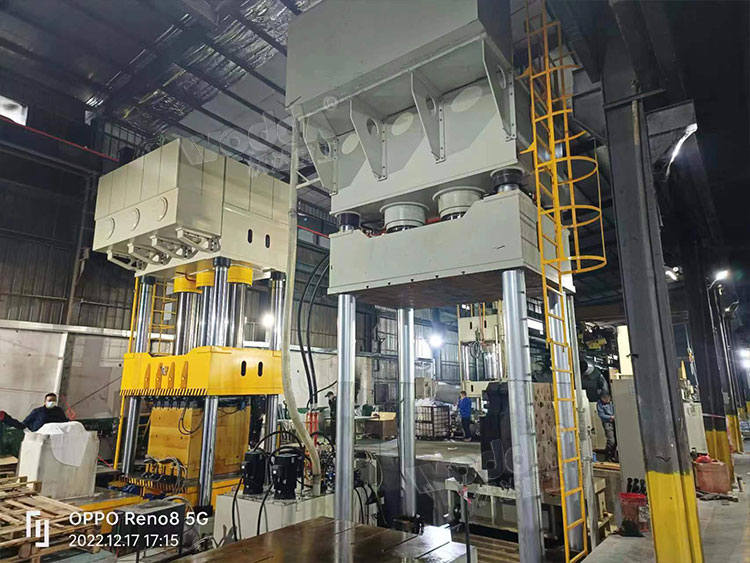 1500噸SMC模壓機 1500噸SMC模壓機