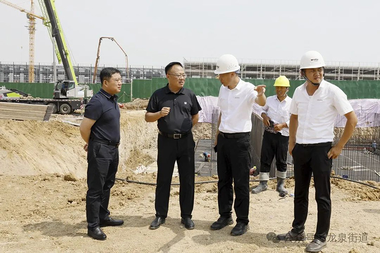 滕州市領導馬金安、崔波現場調研沃達重工智能精密伺服液壓沖床項目