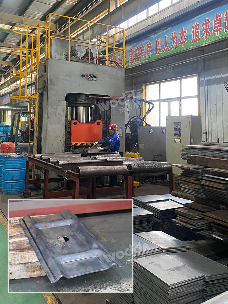 W型礦用錨桿托盤液壓機現場