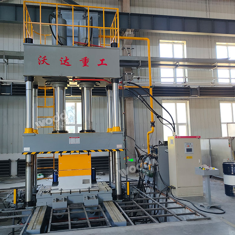 500噸防彈頭盔成型液壓機現場