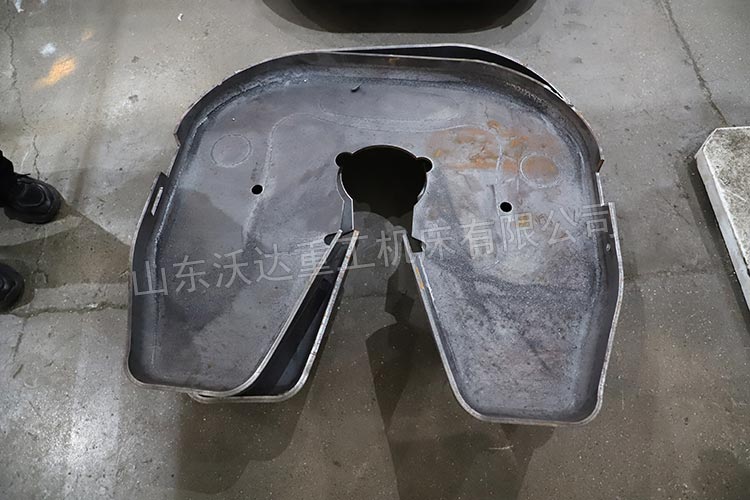 半掛車鞍座
