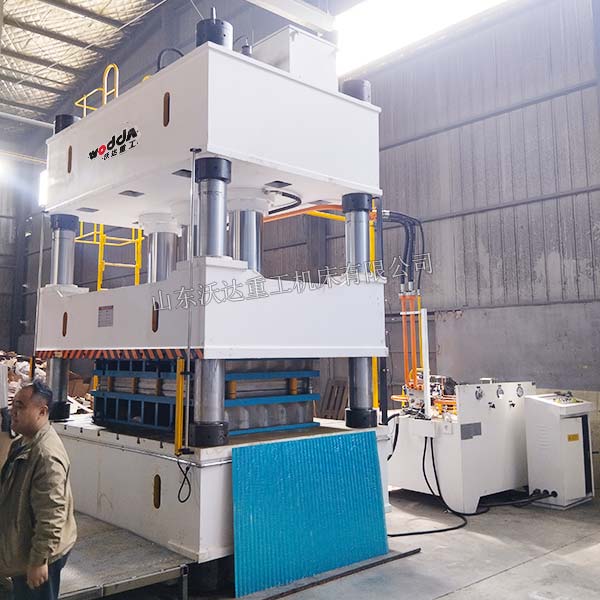 800噸四柱液壓機 800噸四柱液壓機