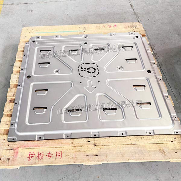 汽車(chē)電池下護(hù)板 汽車(chē)電池下護(hù)板