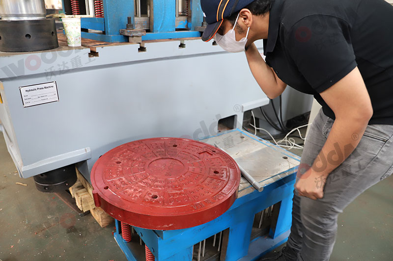 復合樹脂井蓋成型液壓機 復合樹脂井蓋成型液壓機